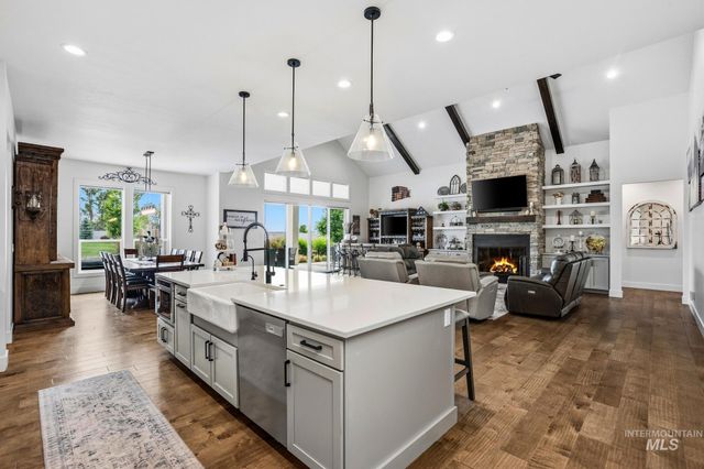 2929 E Bingley Dr, Meridian, ID 83642