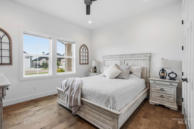 2929 E Bingley Dr, Meridian, ID 83642