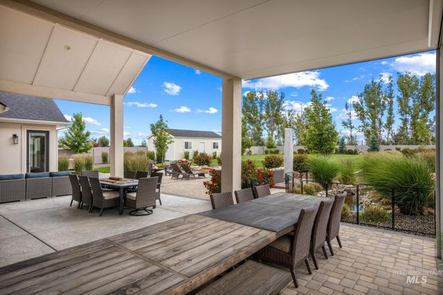 2929 E Bingley Dr, Meridian, ID 83642