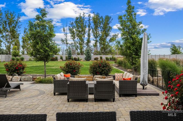 2929 E Bingley Dr, Meridian, ID 83642