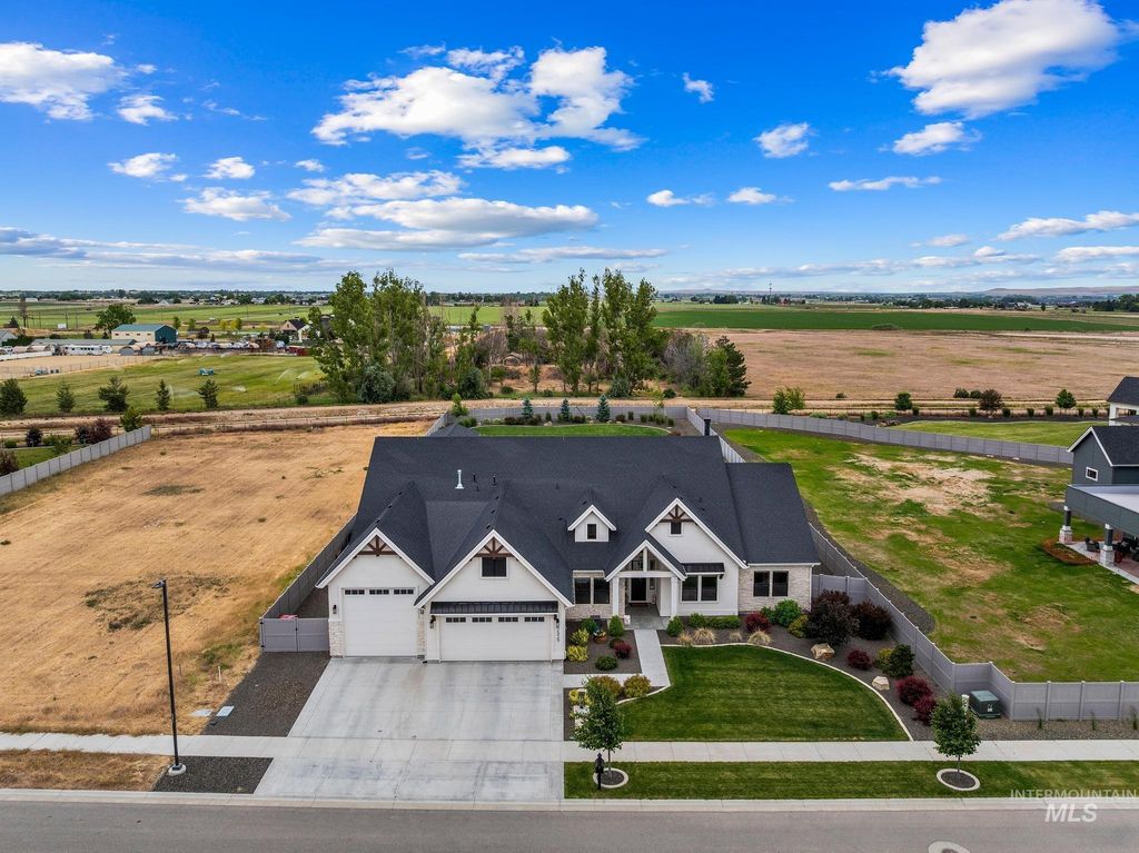 2929 E Bingley Dr, Meridian, ID 83642