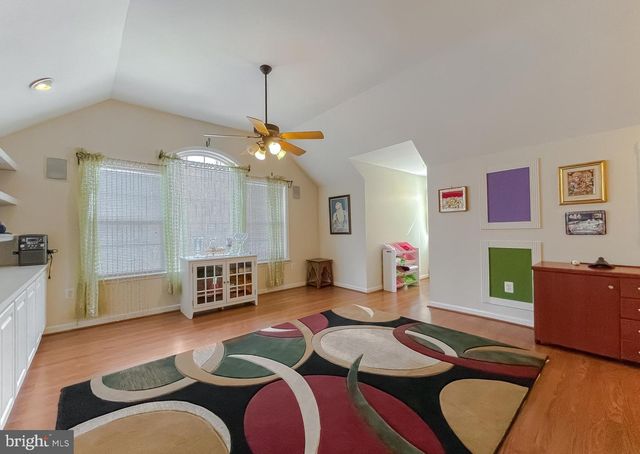5 CROSS POINT DRIVE, Owings, MD 20736