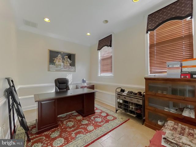 5 CROSS POINT DRIVE, Owings, MD 20736