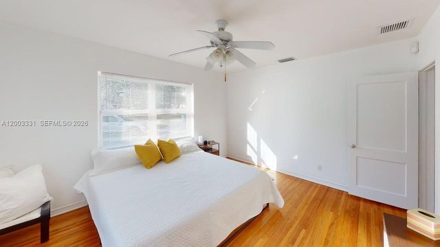 951 NE 116th St, Biscayne Park, FL 33161