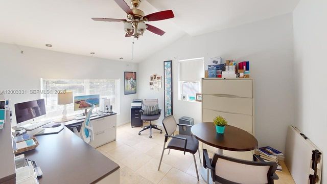 951 NE 116th St, Biscayne Park, FL 33161