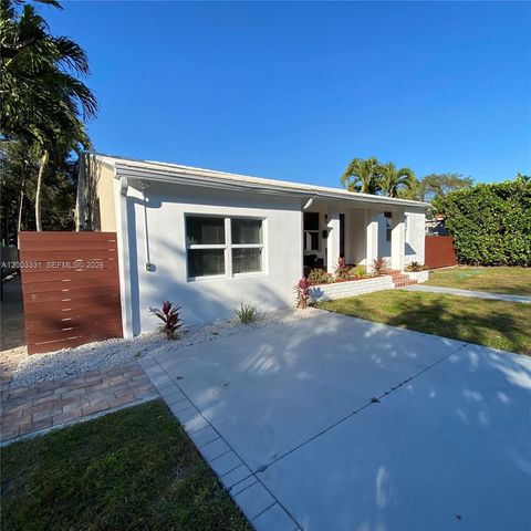 951 NE 116th St, Biscayne Park, FL 33161