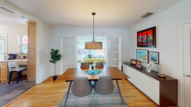 951 NE 116th St, Biscayne Park, FL 33161