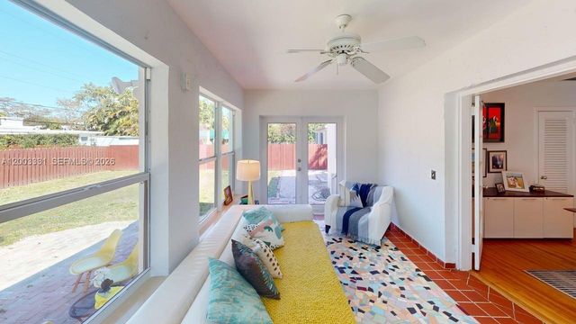 951 NE 116th St, Biscayne Park, FL 33161