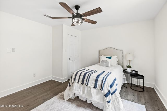 5308 Center Street, Ocean Springs, MS 39564