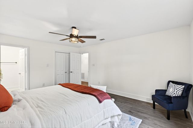 5308 Center Street, Ocean Springs, MS 39564