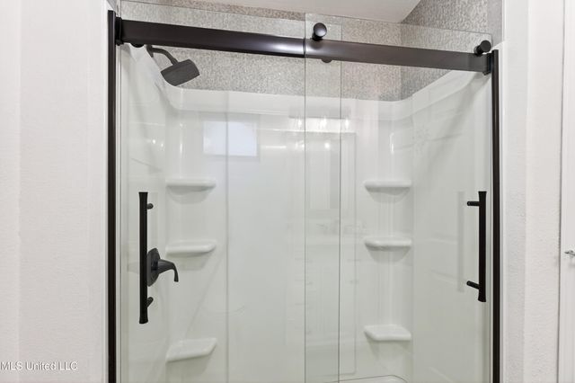 5308 Center Street, Ocean Springs, MS 39564