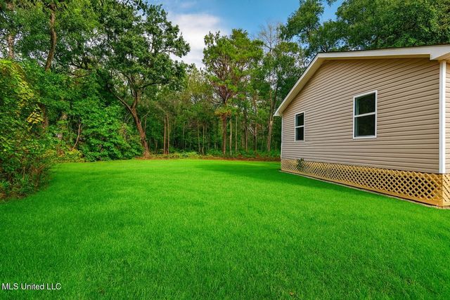 5308 Center Street, Ocean Springs, MS 39564