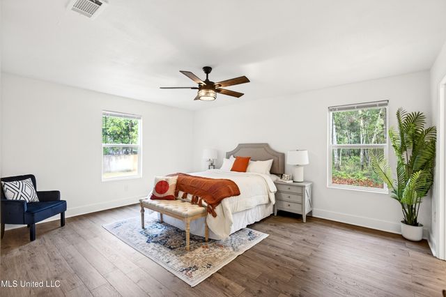 5308 Center Street, Ocean Springs, MS 39564