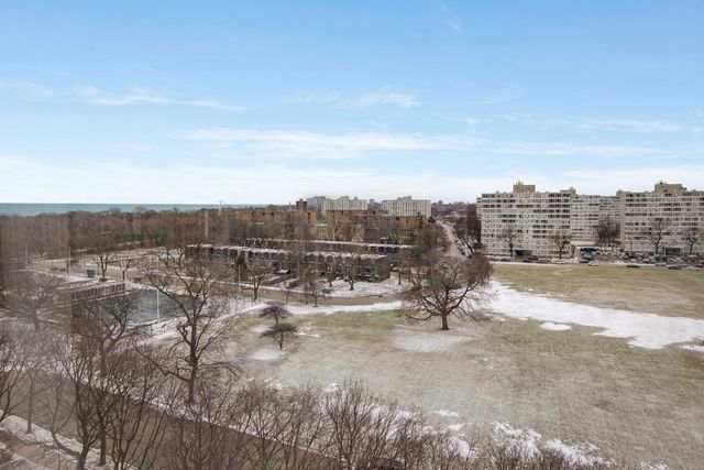 601 E 32nd Street 1001, Chicago, IL 60616