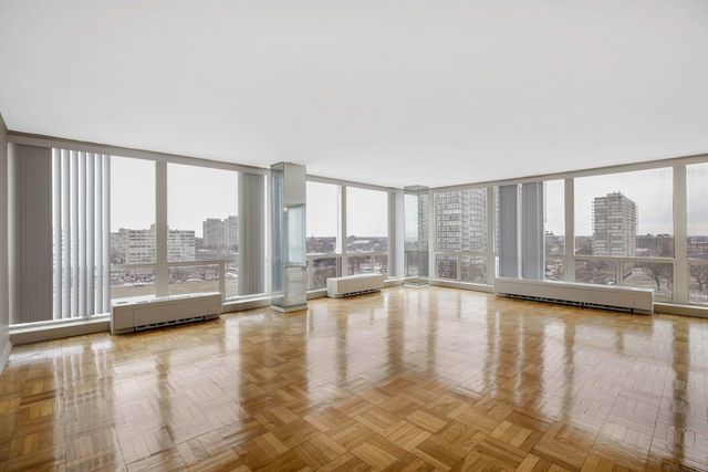 601 E 32nd Street 1001, Chicago, IL 60616