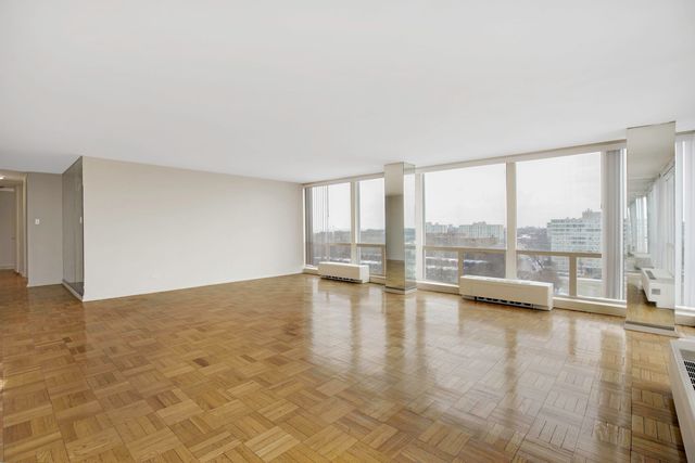 601 E 32nd Street 1001, Chicago, IL 60616