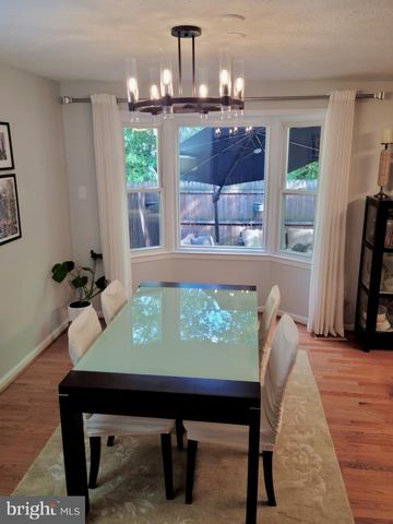 303 GUNDRY DR, Falls Church, VA 22046