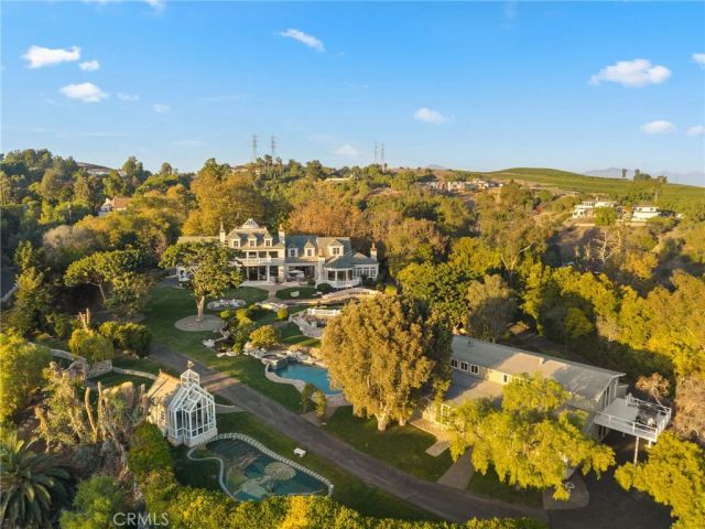 10 Strawberry, San Juan Capistrano, CA 92675