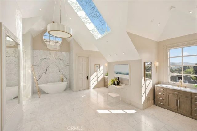 10 Strawberry, San Juan Capistrano, CA 92675