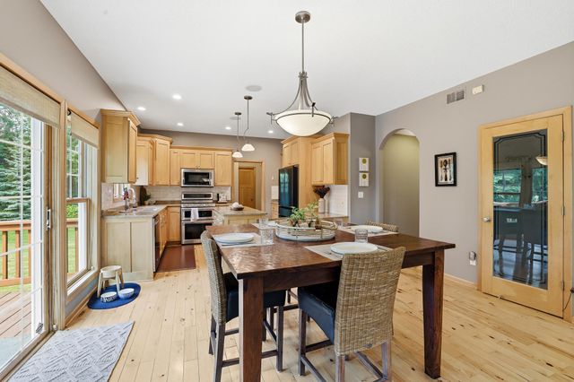 2362 Fieldstone Curve, Woodbury, MN 55129