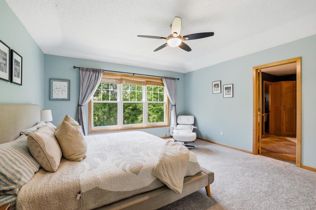 2362 Fieldstone Curve, Woodbury, MN 55129