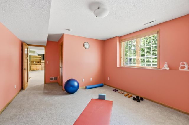2362 Fieldstone Curve, Woodbury, MN 55129