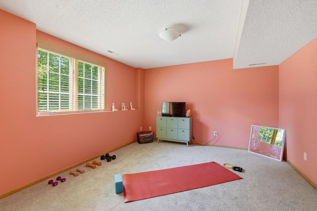 2362 Fieldstone Curve, Woodbury, MN 55129