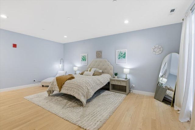 715 South Boulevard 301, Oak Park, IL 60302