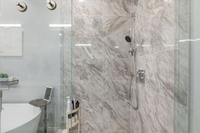 715 South Boulevard 301, Oak Park, IL 60302