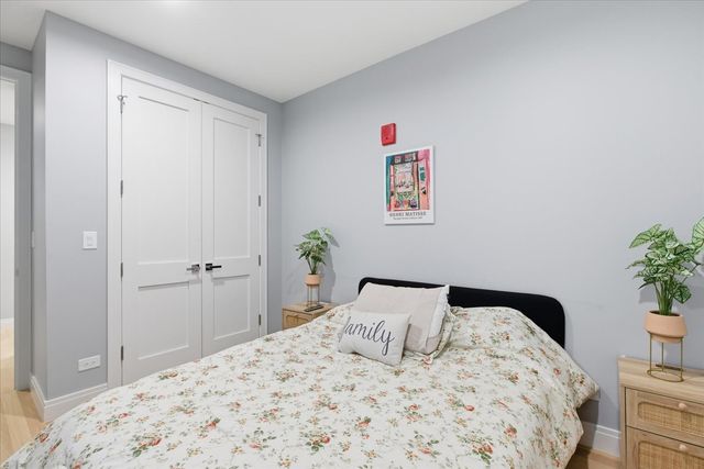 715 South Boulevard 301, Oak Park, IL 60302