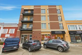 715 South Boulevard 301, Oak Park, IL 60302