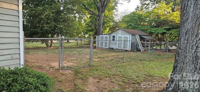 18029 Whispering Oaks Drive, Cornelius, NC 28031