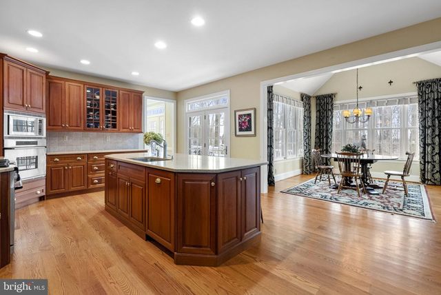 820 ELDERBERRY LN, West Chester, PA 19380