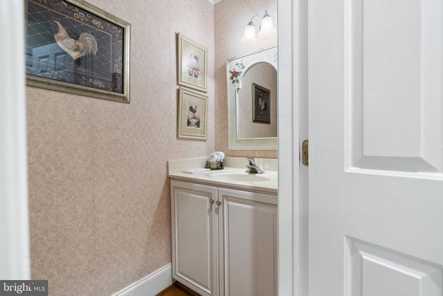 820 ELDERBERRY LN, West Chester, PA 19380