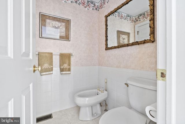 820 ELDERBERRY LN, West Chester, PA 19380