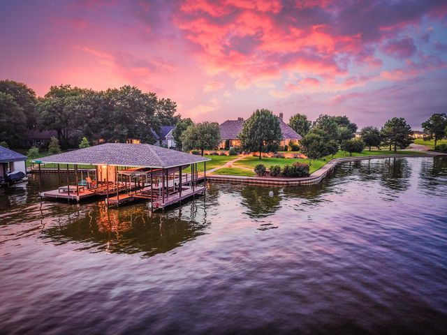 229 Lakeside Drive, Malakoff, TX 75148