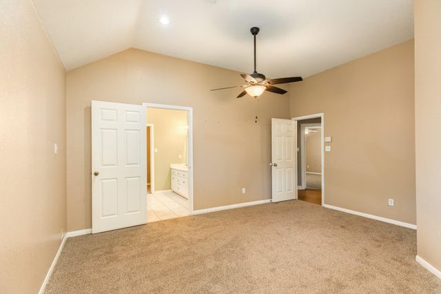 224 N Ranch House Road, Angleton, TX 77515