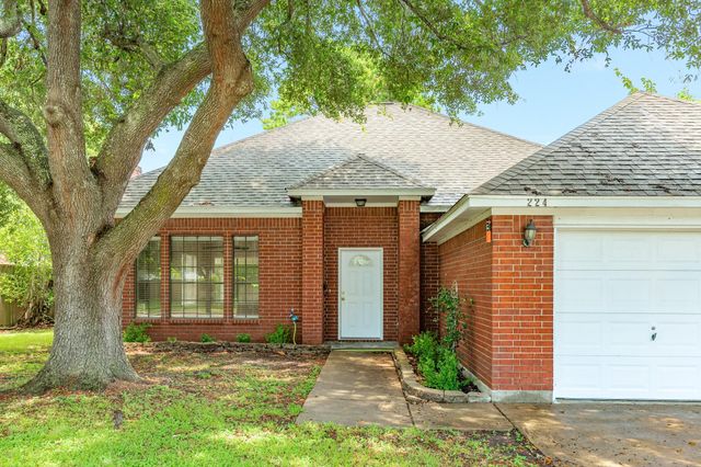 224 N Ranch House Road, Angleton, TX 77515