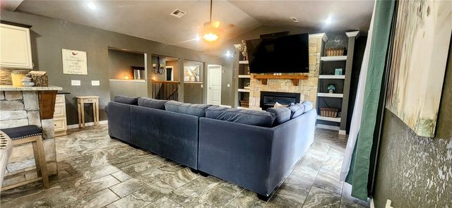 167 Madison 6093, Huntsville, AR 72740