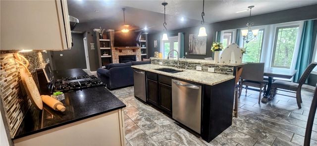 167 Madison 6093, Huntsville, AR 72740