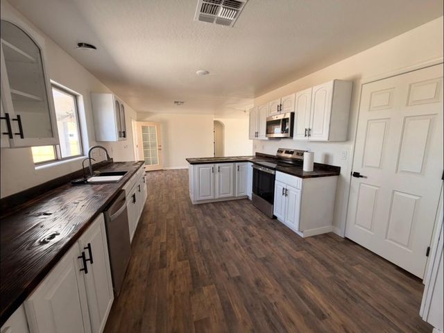 34206 W Wayland Drive, Tonopah, AZ 85354