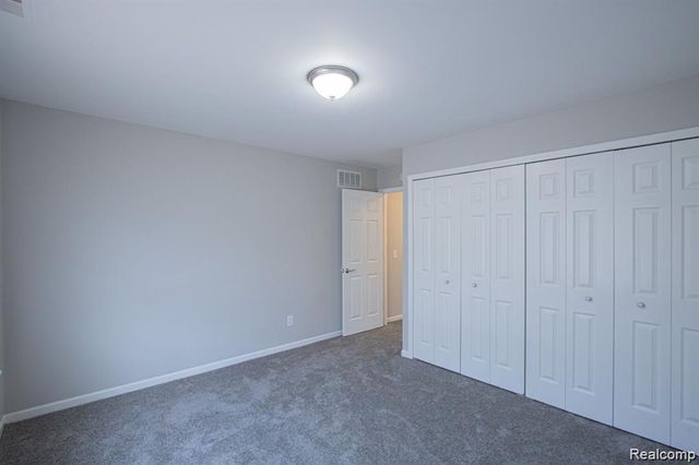 75 Rosebud Lane, Mount Clemens, MI 48043