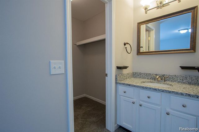 75 Rosebud Lane, Mount Clemens, MI 48043