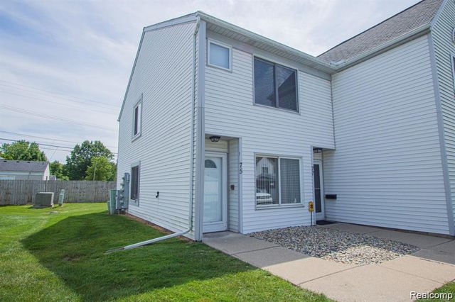 75 Rosebud Lane, Mount Clemens, MI 48043