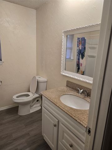 1421 Bryan Drive, Bedford, TX 76022