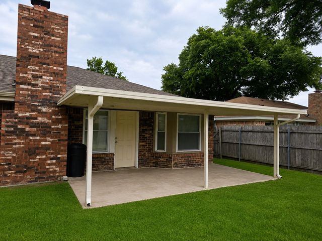 1421 Bryan Drive, Bedford, TX 76022