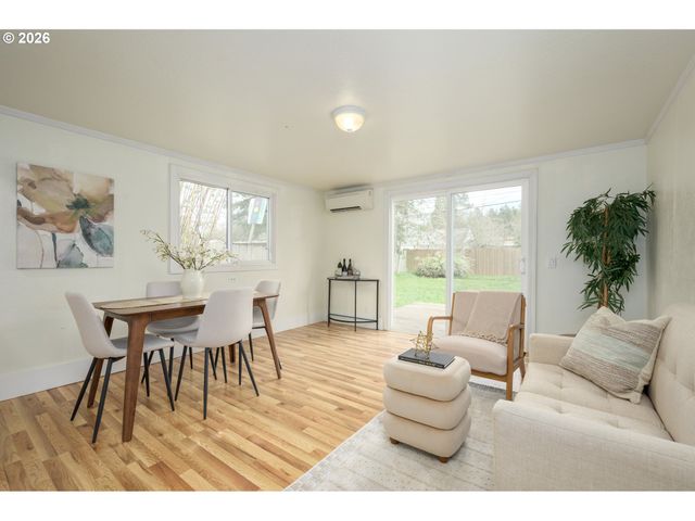 2571 ALDER St, Eugene, OR 97405