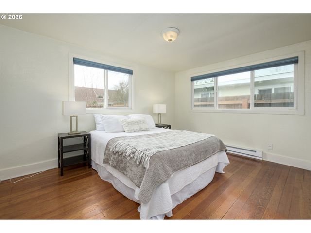 2571 ALDER St, Eugene, OR 97405