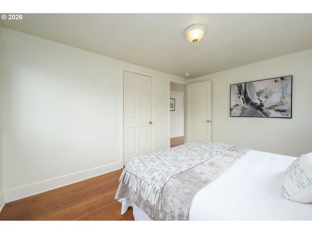 2571 ALDER St, Eugene, OR 97405