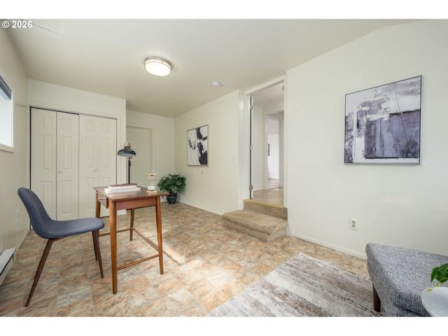 2571 ALDER St, Eugene, OR 97405